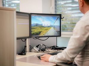 Referenzkunde_Hitachi Europe_ECM-Lösung_Dokumentenmanagement Referenzkunde_Hitachi Europe_ECM-Lösung_Dokumentenmanagement